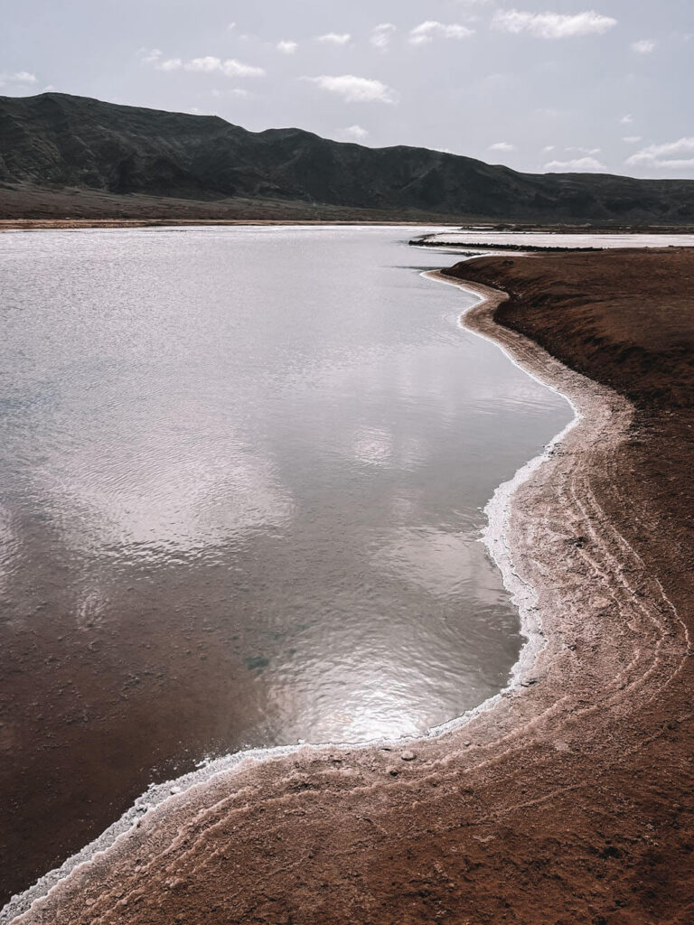 Kaapverdië Sal zoutmijnen Pedra de Lume zout water drijven