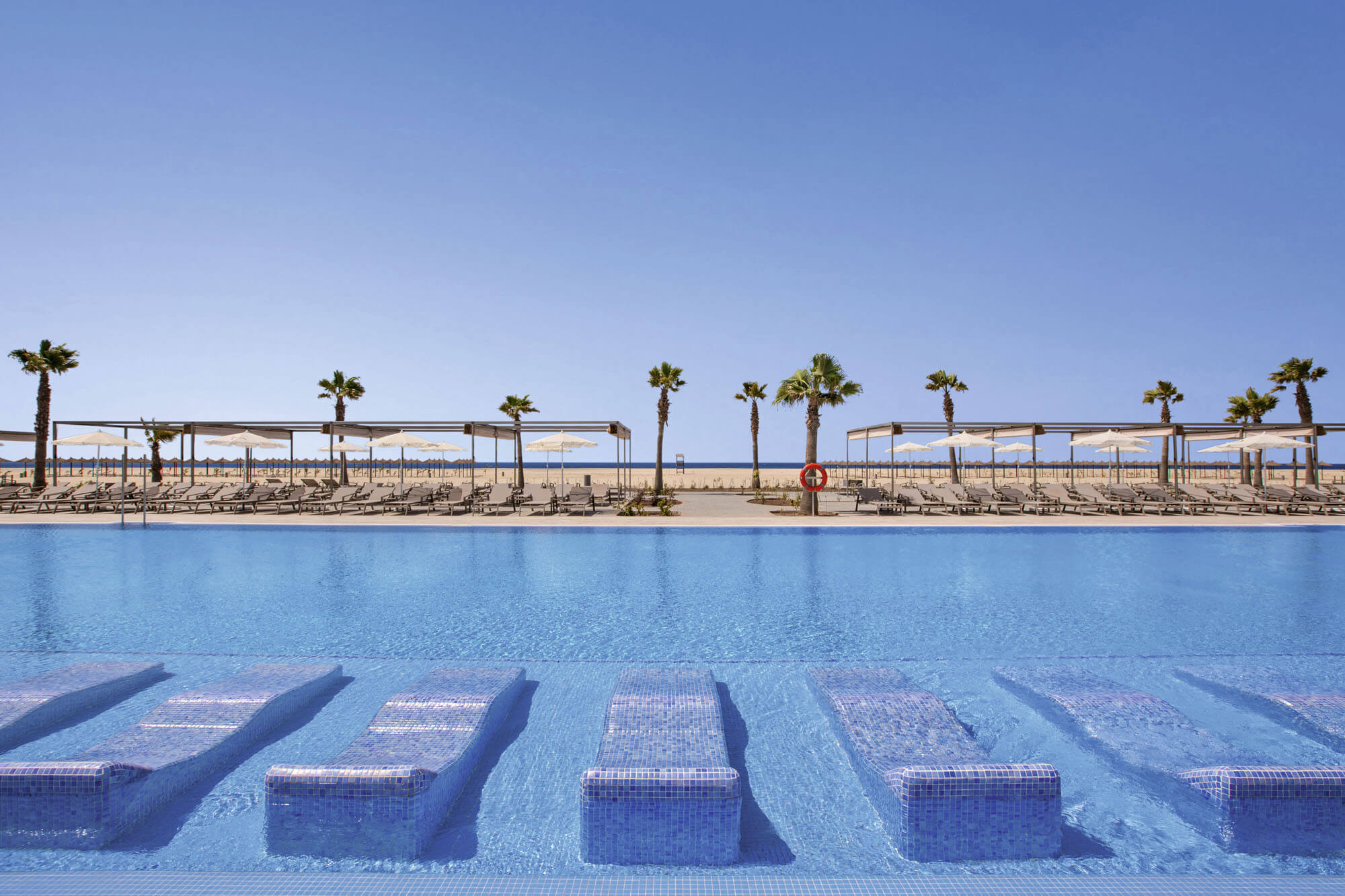 Zwembad Riu Palace Santa Maria Sal Kaapverdie All Inclusive resort